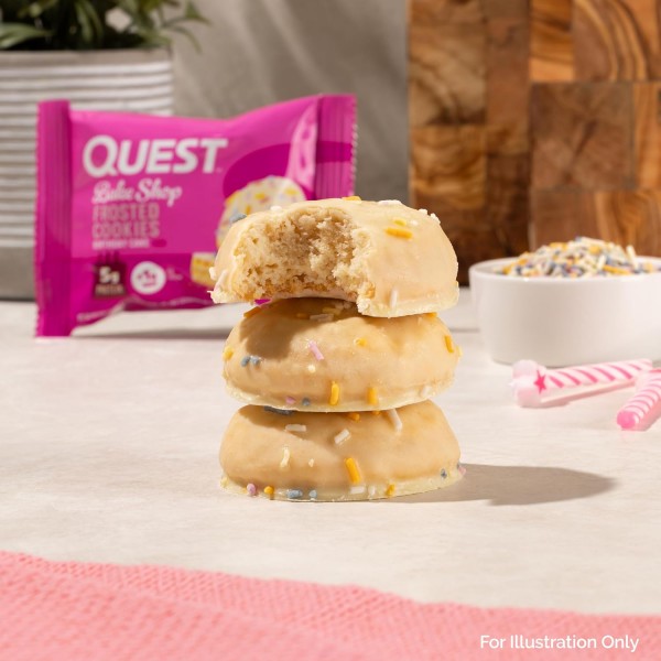 Quest Nutrition Frosted Protein Cookies - Box of 8 *BB 08-2026